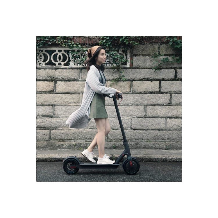 GRADE A1 - Xiaomi M365 Electric Scooter - Black