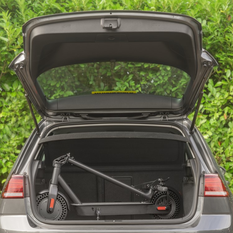 electriQ Active Pro Electric Scooter - Black