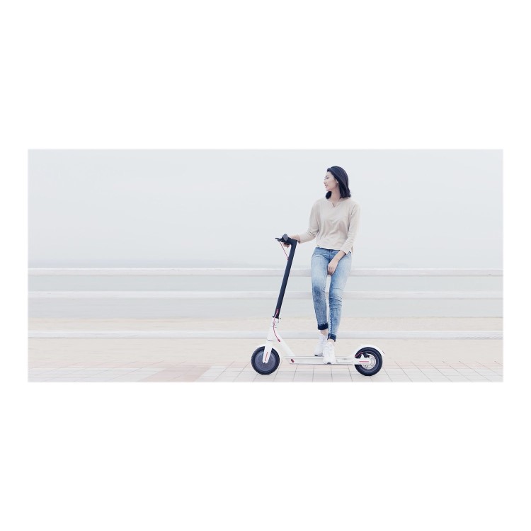 Xiaomi Mi M365 Electric Scooter in White